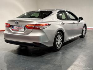 Toyota Camry 2.5 HYBRID AUTOMATIC - CRUISE CONTROL - Image 3