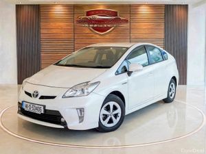 2014 Toyota Prius  Hybrid Automatic - Image 4