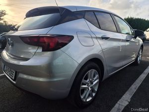 Opel Astra Van 2022 1.5L Diesel Manual - Image 3