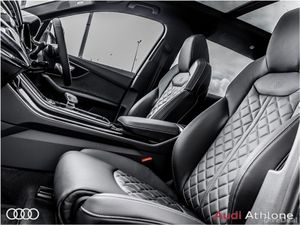 Audi Q7 3.0TFSIe 483BHP quattro Competition Tip-Tr - Image 4