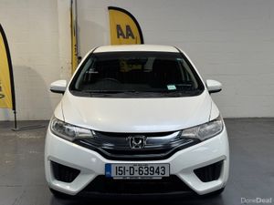 2015 Honda Fit / Jazz 1.5 Hybrid Automatic - Image 3