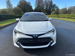TOYOTA COROLLA GZ SPORT 1.8 PETROL HYRBID AUTO - Image 2
