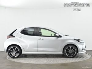 Toyota Yaris 1.5 - Image 2