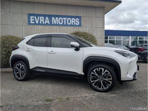 Toyota Yaris Cross Z HYBRID AUTOMATIC 1.5 PETROL / - Image 3
