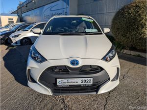 Toyota Yaris G HYBRID AUTOMATIC 1.5 PETROL //ADAPT - Image 2
