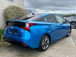 Toyota Prius TOURING SELECTION AUTOMATIC HYBRID 1. - Image 4