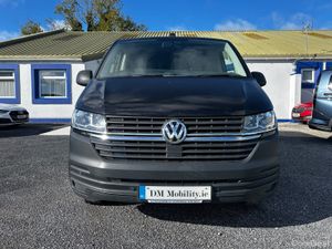 212 VW Transporter Wheelchair Car - Image 2