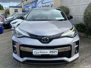 Toyota C-HR GR SPORT HYBRID AUTOMATIC 1.8 PETROL / - Image 2