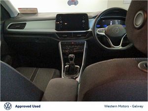 Volkswagen T-Roc 2.0 TDI 116HP M/T Life *B* - Image 2
