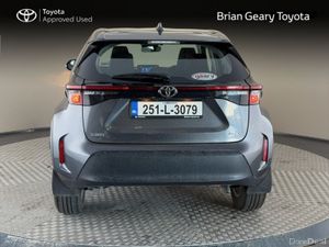 Toyota Yaris Cross HYBRID LUNA - Image 4