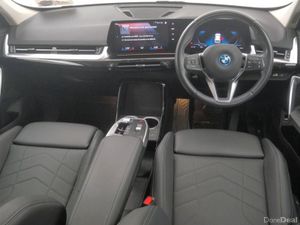 BMW iX1 xDrive30 xLine - Image 4