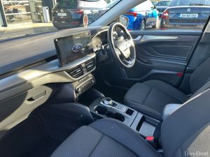 Ford Focus 1.5L 115PS Titanium Auto - Image 3