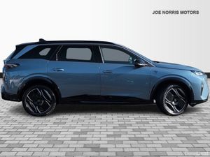 Peugeot 5008 GT EXCLUSIVE 73KWH 210BHP DEMONSTRATI - Image 4