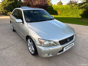 2002 LEXUS IS200 SE AUTO | SUNROOF | BLACK LTH - Image 3