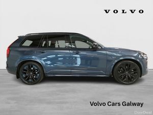 Volvo XC90 T8 Black Edition Demo Model - Image 4