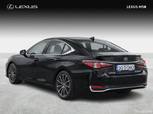 Lexus ES Dynamic - Image 2