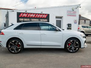 2021 Audi Q8 Sline 3.0 TFSI Plug in Hybrid - Image 3