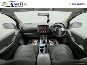 Nissan Navara 2.5 Diesel, 4WD Manual - Image 2