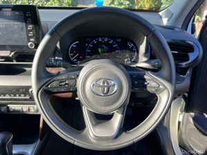 Toyota Yaris Cross Z-SPEC 1.5 HYBRID AUTO // 360 P - Image 4