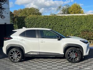 Toyota Yaris Cross GR SPORT 1.5 HYBRID AUTO // VER - Image 2