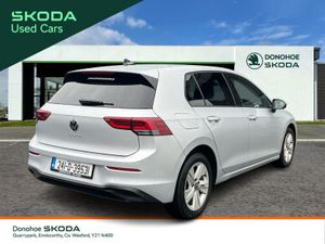 Volkswagen Golf 2.0 TDI 115HP Life - Image 4
