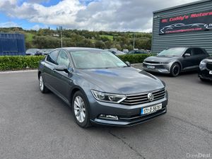 Volkswagen Passat 2017 - Image 2