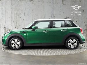 Mini Cooper 5-Door Cooper Classic - Image 3