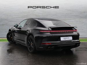 Porsche Panamera 4 E-Hybrid - Image 3