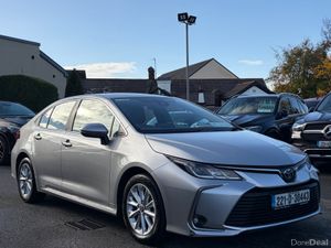2022 Toyota Corolla Luna Hybrid Auto *Choice of 2* - Image 3