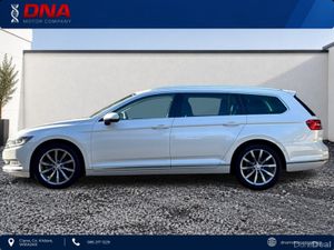 Volkswagen Passat HIGHLINE - LEATHER - LOW KMS - Image 3
