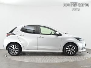 Toyota Yaris 1.5 Yaris Hybrid - Image 2