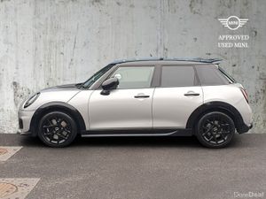 Mini Cooper Cooper C 5 Door - Image 4
