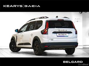 Dacia Jogger Pre-Order your 271 Jogger today! Enqu - Image 2