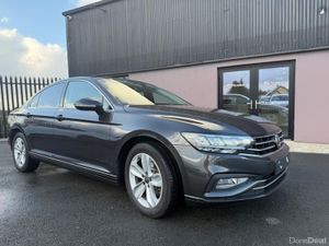 Volkswagen Passat SE NAV TDI - Image 3