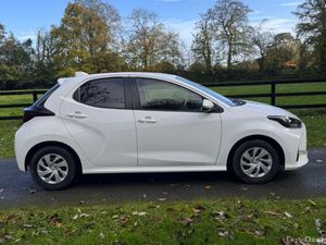 Toyota Yaris 1.0 VVT-i 5Dr Terra 202 - Image 2