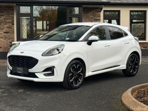 Spotless 2023 Ford Puma ST Line X Gold Edition! - Image 3