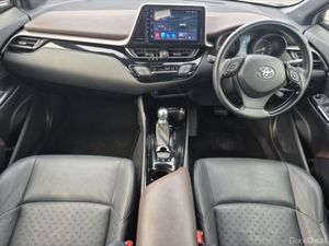 Toyota C-HR ** Z HYBRID ** AUTO ** TRINITY MOTORS - Image 2