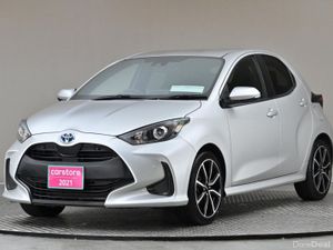Toyota Yaris **VIP SPECIAL **1.5 PETROL HYBRID **U - Image 3
