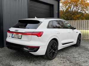 232 Audi Q8 55 S-Sline Loang Range - Image 3