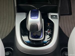 Honda Fit 1.5 PETROL HYBRID *CAR ID 26* - Image 4