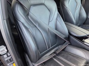 BMW 5-Series M Sport Pro - Image 4