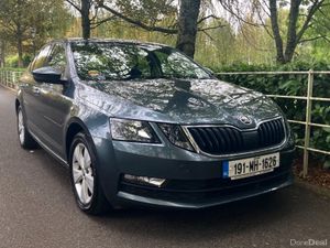 Skoda Octavia 1.6TDi Deluxe Style Edition 150KMS - Image 3