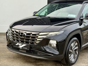 2023 HYUNDAI TUCSON EXECUTIVE PLUS LOW MILEAGE - Image 2
