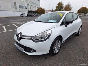 Renault Clio 1.2 PETROL, DYNAMIQUE MODEL, LOW MILE - Image 4