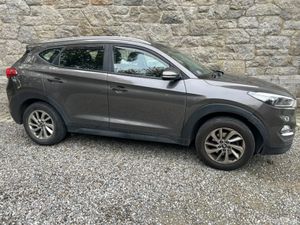 Hyundai Tucson 1.7 SE NAV BLD 116PS 5DR****TRADE S - Image 3