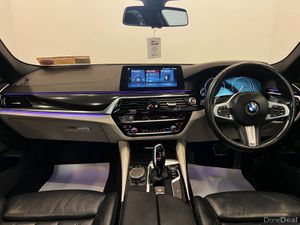 STUNNING BMW 520D M SPORT G30 2018 • M PERFORMANCE - Image 4