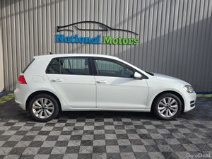 2014 Volkswagen Golf  1.6 TDI BLUEMOTION - Image 2