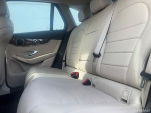 2016 MERCEDES GLC 220D 4 MATIC A/T - Image 2