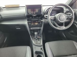 Toyota Yaris Cross Hybrid Auto Top Spec Z Edition - Image 4