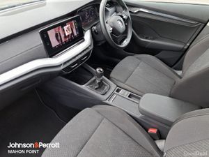 Skoda Octavia OCTAVIA STYLE TOP SPEC - Image 3